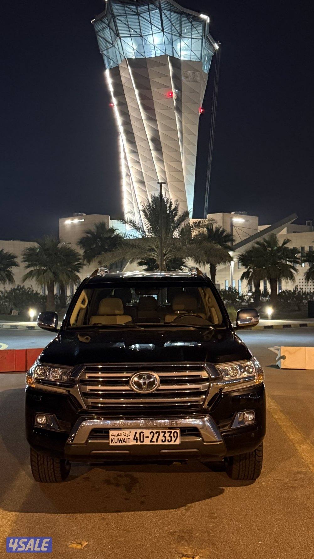 للبيع لاند كروزر V8 GXRصبغ الوكاله شرط الفحص0