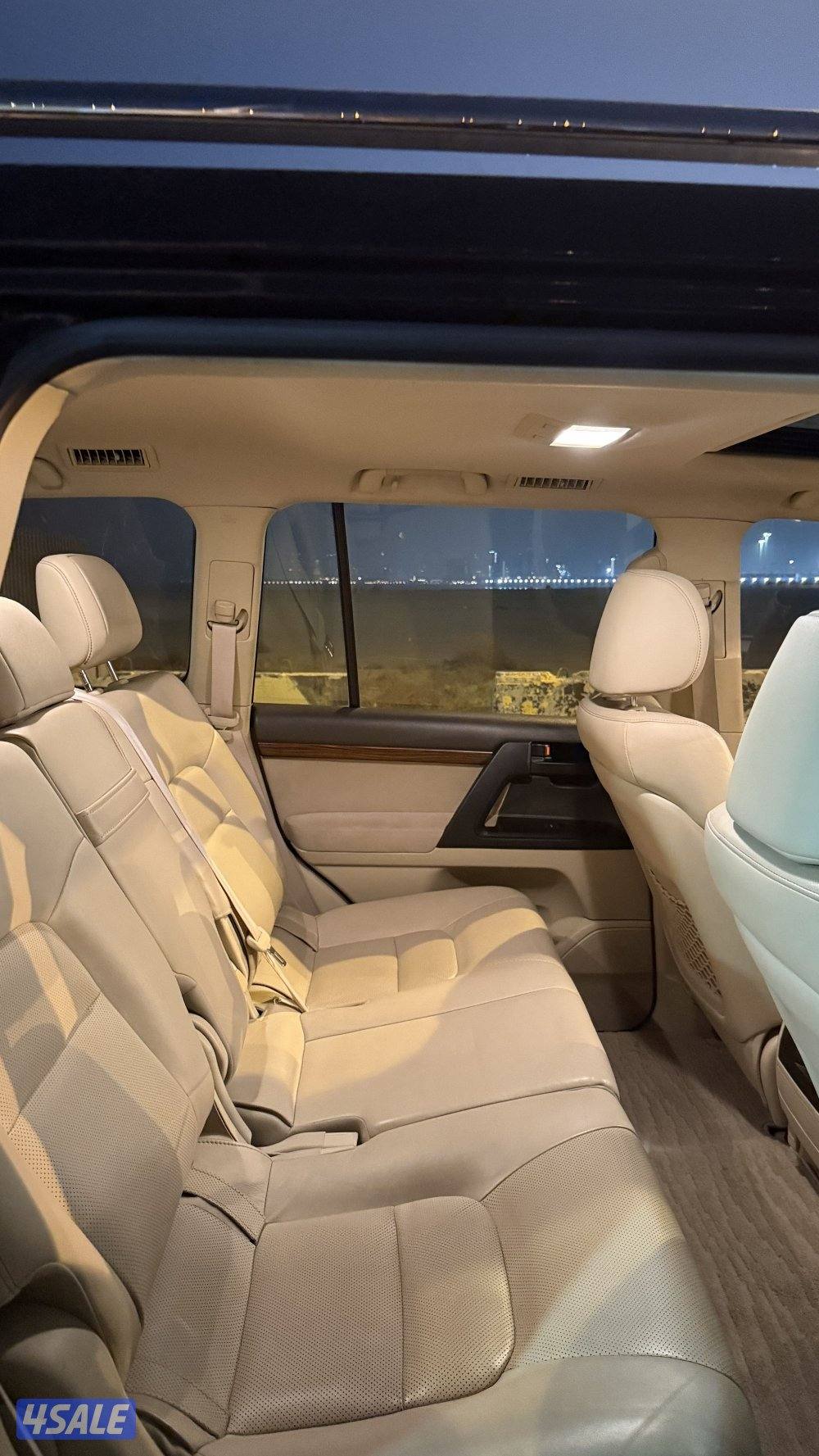 للبيع لاند كروزر V8 GXRصبغ الوكاله شرط الفحص6