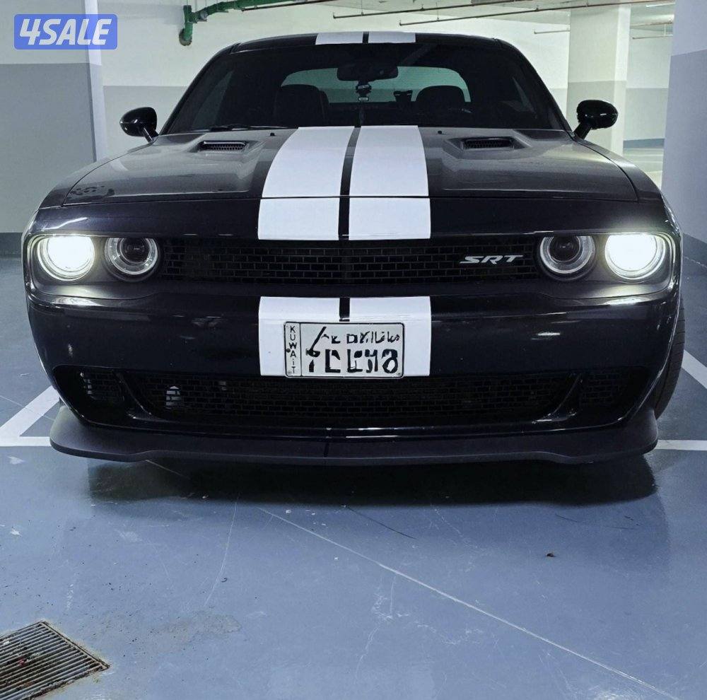 Dodge challenger SRT0