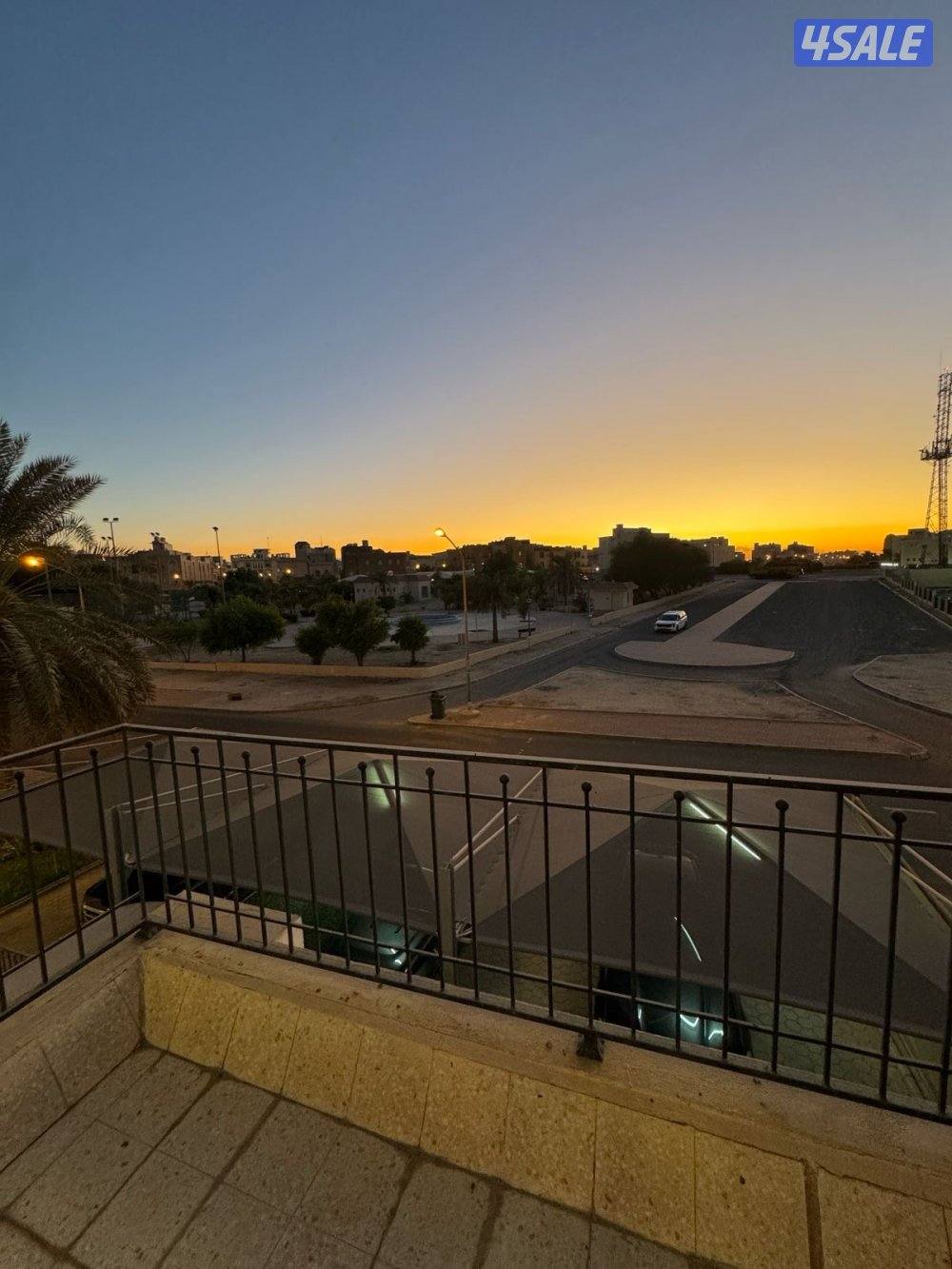 للايجار دور 5 غرف في السلام6