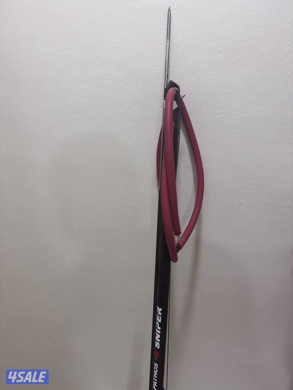 للبيع 4 اغراض مسدس و بدلة غوص جنطه و زعانف6