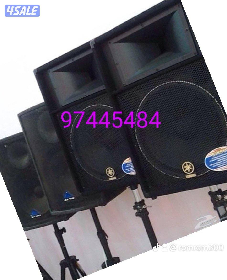 تاجر سماعات دي جي ومايكرفونان1