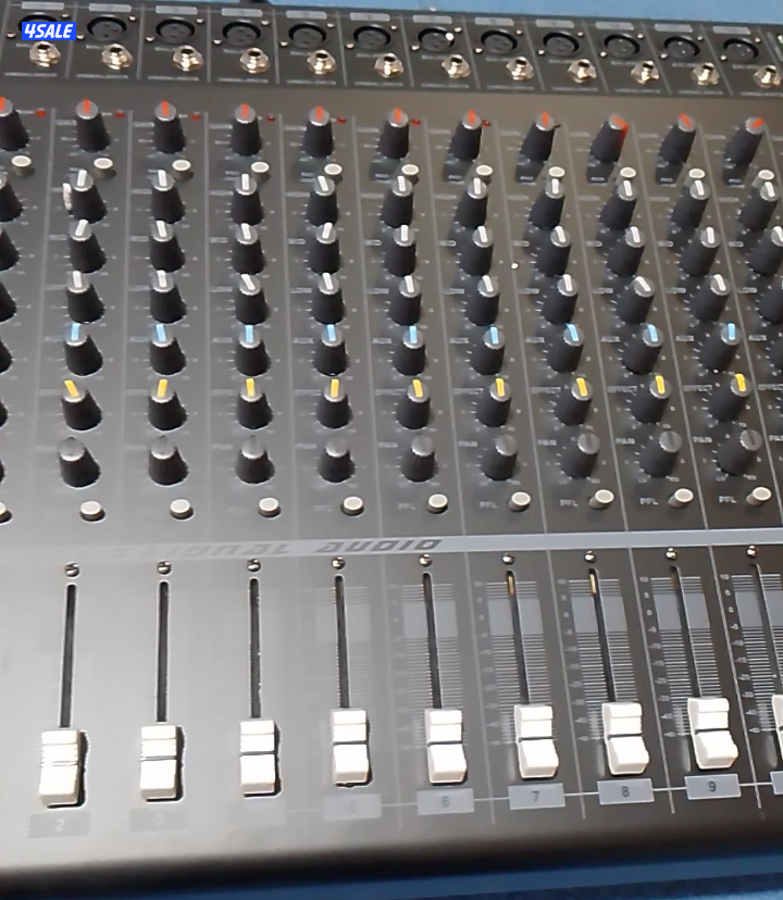 تاجر سماعات دي جي ومايكرفونان4