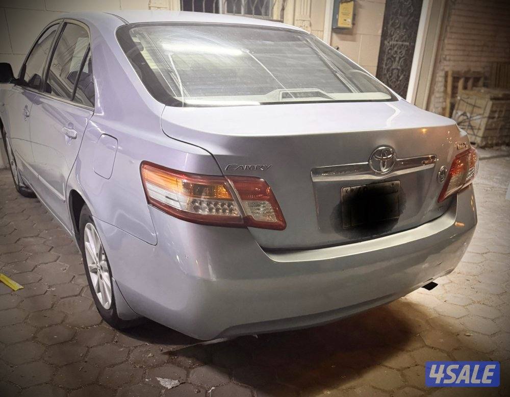 للبيع كامري GLX موديل 2010 فل اوبشن ماعدا الفتحة ، عدادها 283 الف1
