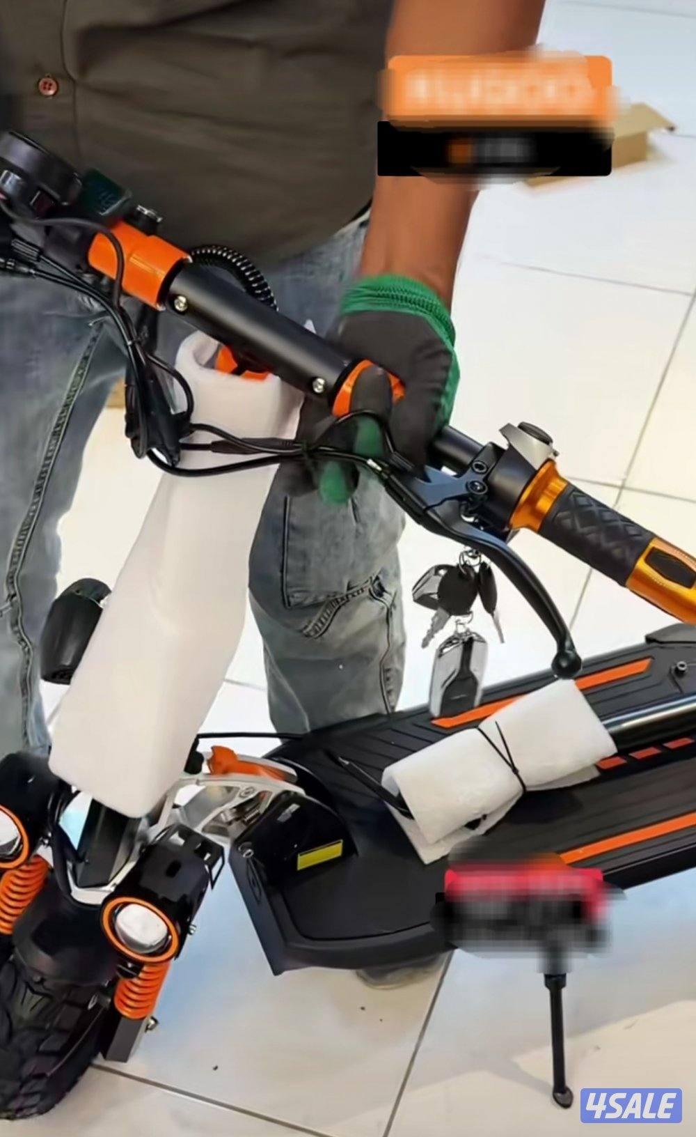 سكوتر كوغو مع كرسي وخوذة بسيطة محرك  2500 واط . سكوتر جديد بيعة سريعة4