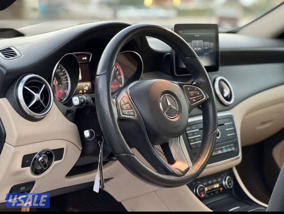 للبيع GLA 250 شرط الفحص موديل ٢٠١٧5