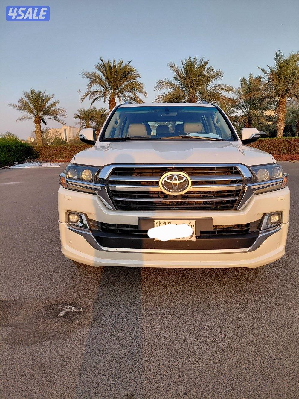 للبيع لاندكروزر GxR موديل 20200