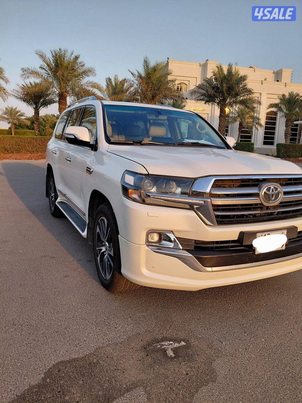 للبيع لاندكروزر GxR موديل 20201