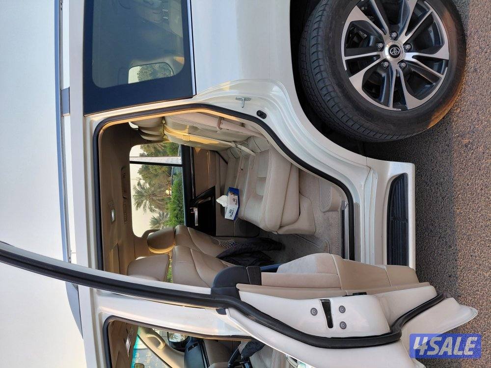 للبيع لاندكروزر GxR موديل 20202