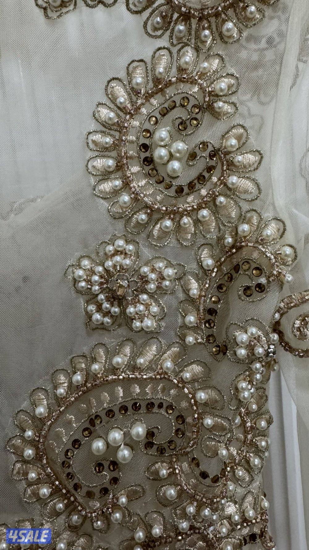 للبيع فستان سهرة فاخر حاله ممتازه جدا6