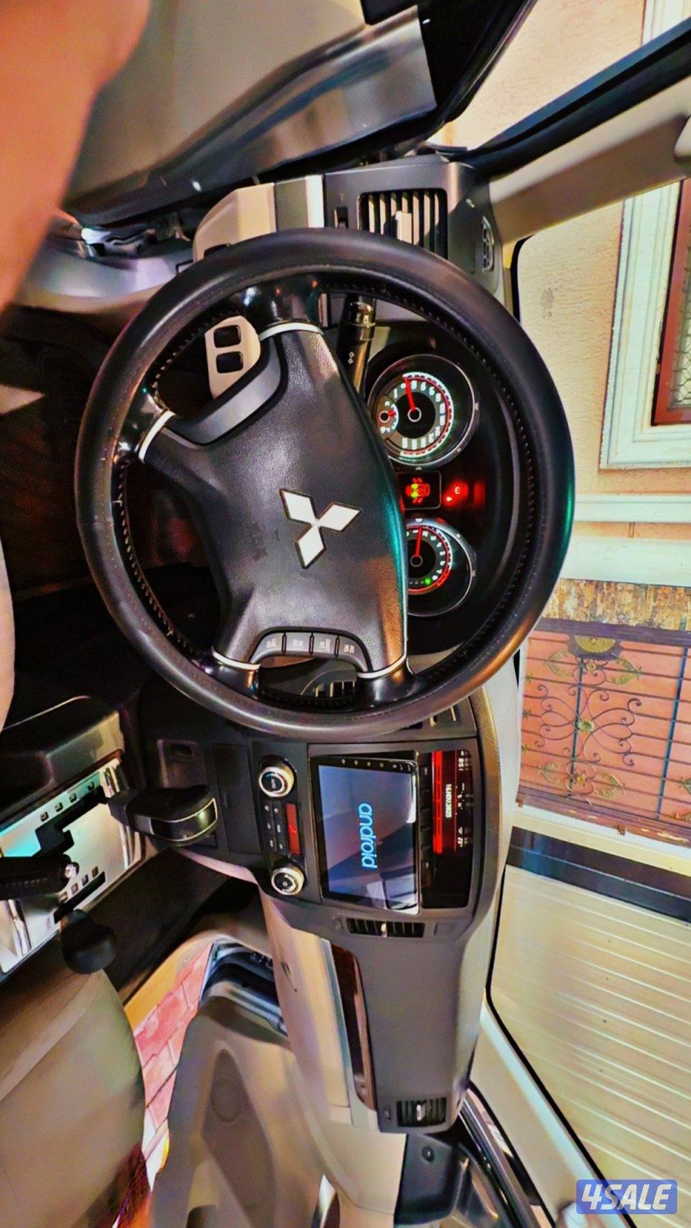 للبيع باجيرو 2014 المكينه الكبيرة6