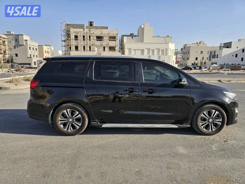 Kia Grand Carnival 20195