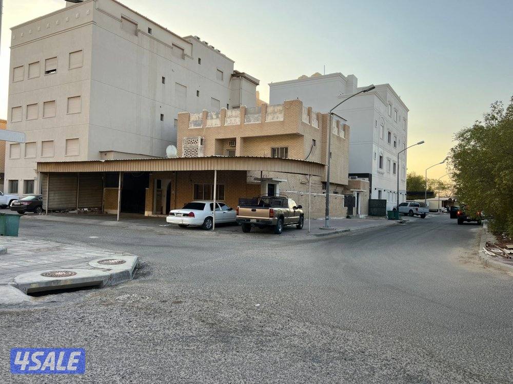 للبيع بيت في جابر العلي قطعه 80