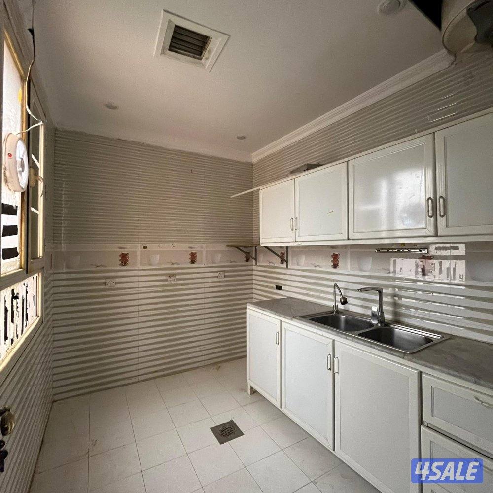 شقة سكنية للإيجار في السالمية .4