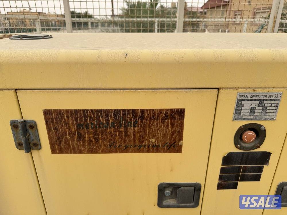 للبيع مولد كهرباء كاتم صوت ديزل1