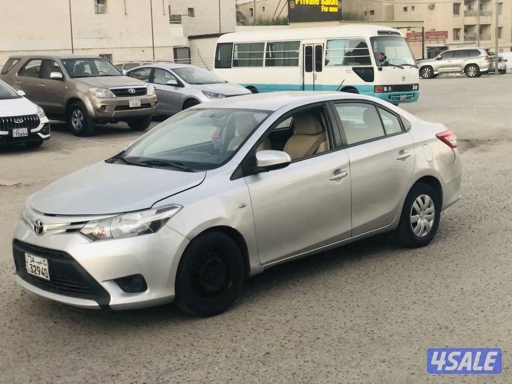 تويوتا يارس بحاله جيده3