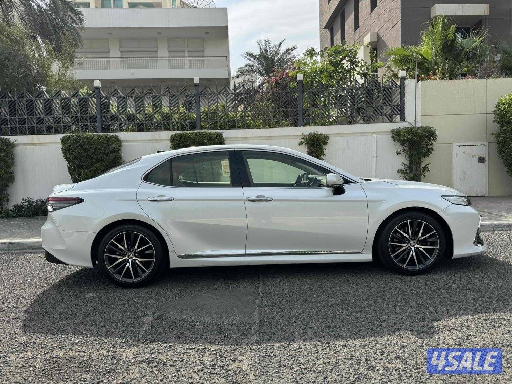 تويوتا كامري V6 ليمتد  2022 عداد 11 الدرجة الأولى الساير صبغ وكالة5