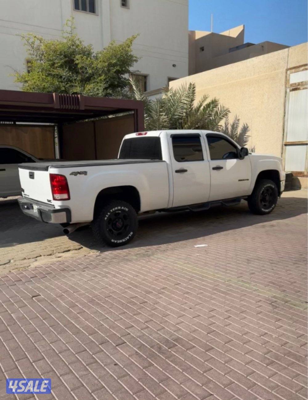 للبيع وانيت Hd موديل 2010 ماشي 2201