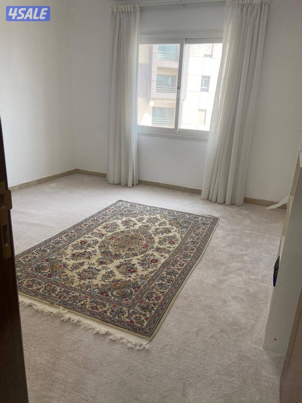 للبيع شقه بالجابريه / مطله على الشارع الرئيسي5