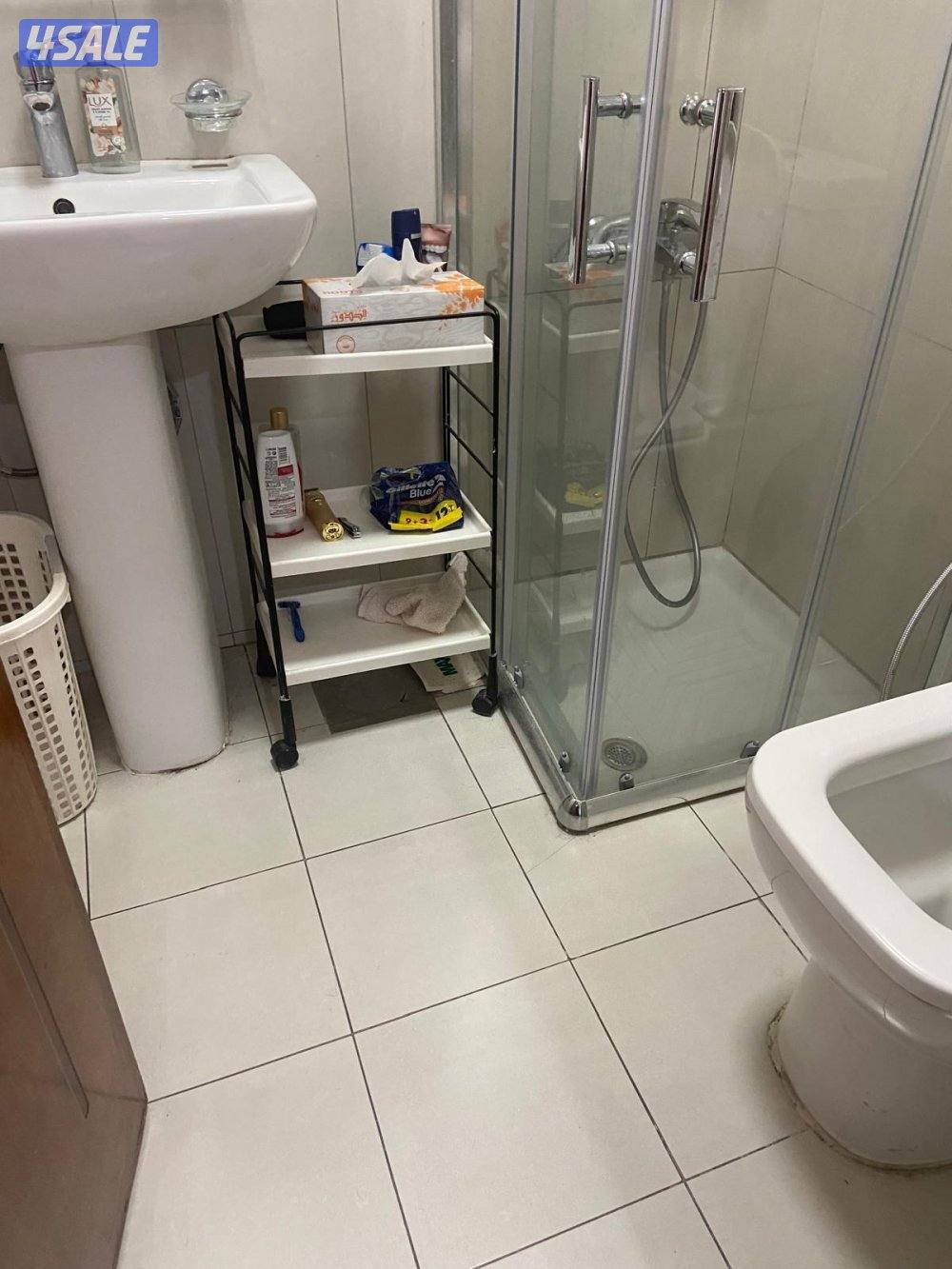 للبيع شقه بالجابريه / مطله على الشارع الرئيسي6