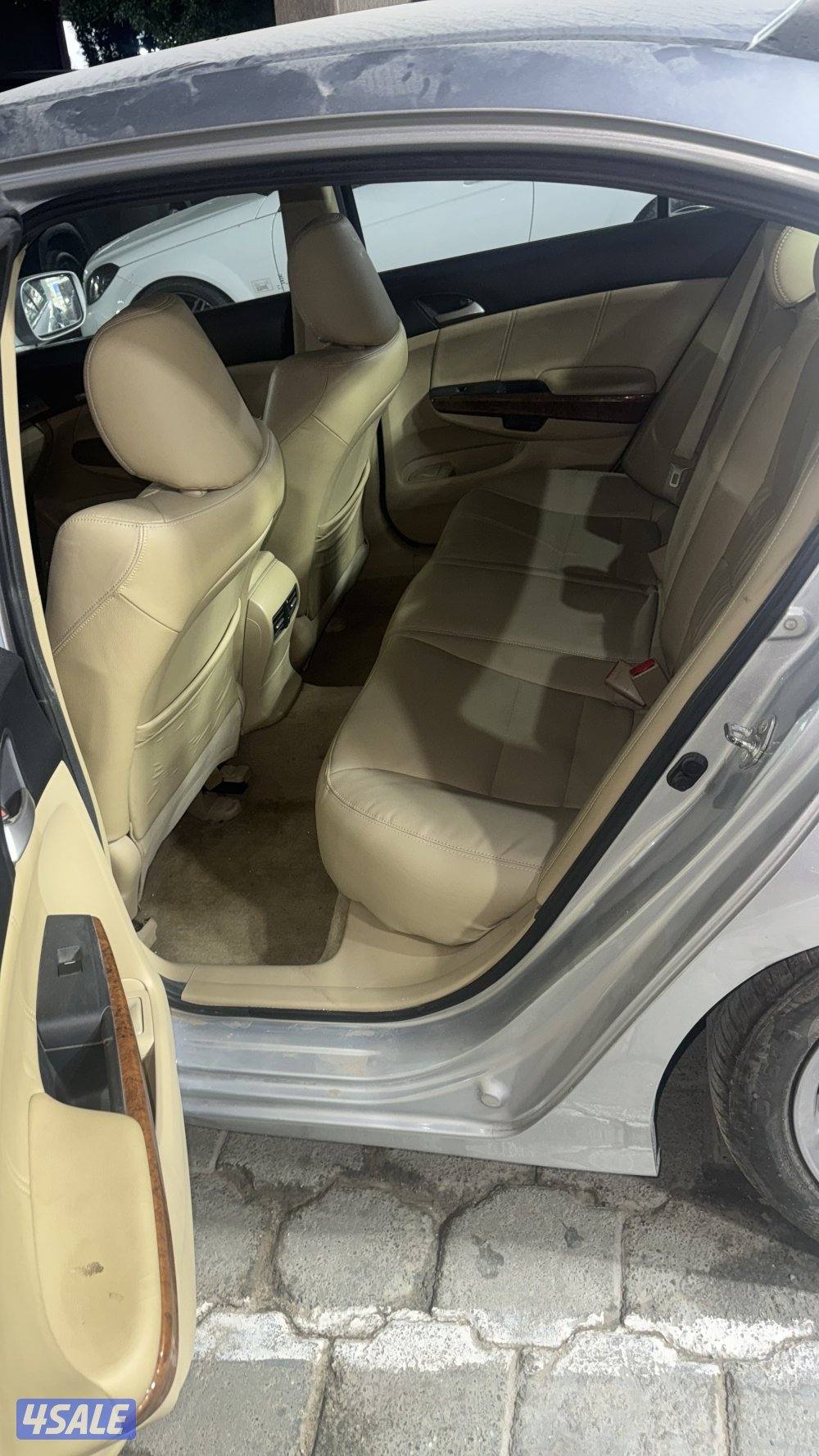 هوندا اكورد موديل ٢٠١٢ بيعة سريعة لدواعي السفر7