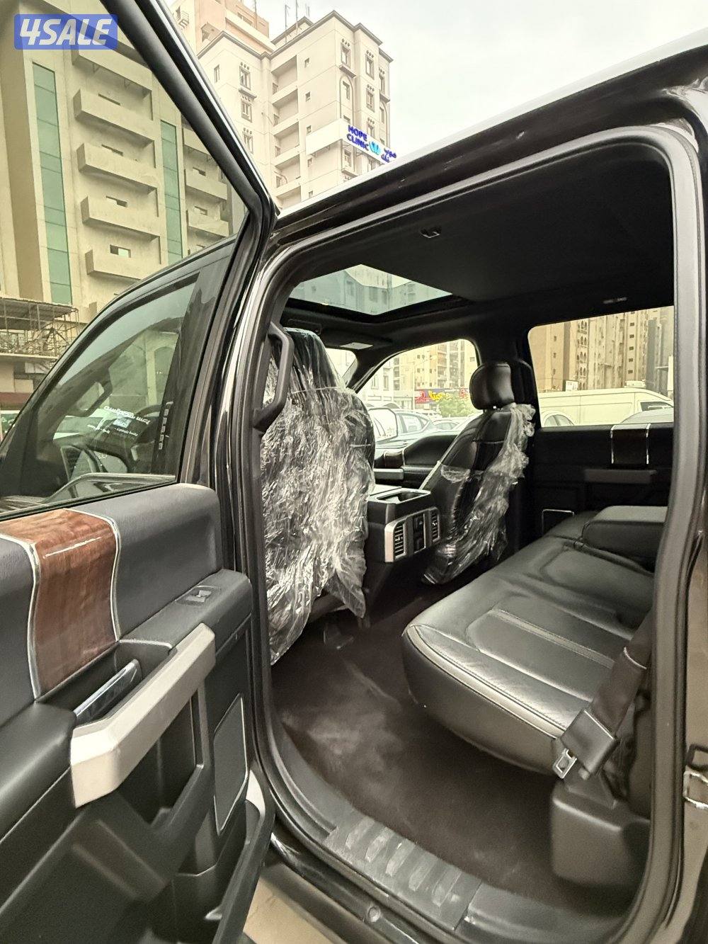 للبيع وانيت فورد بلاتنيوم 20157