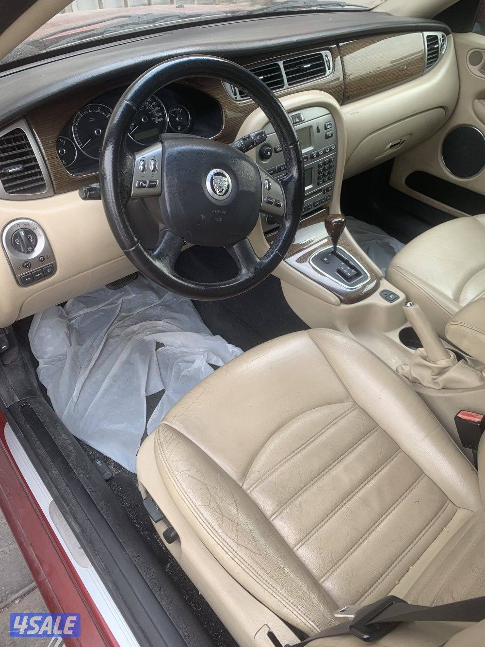 جاكور XTIP. 2009. بحاله جيده عداد 220. الف3