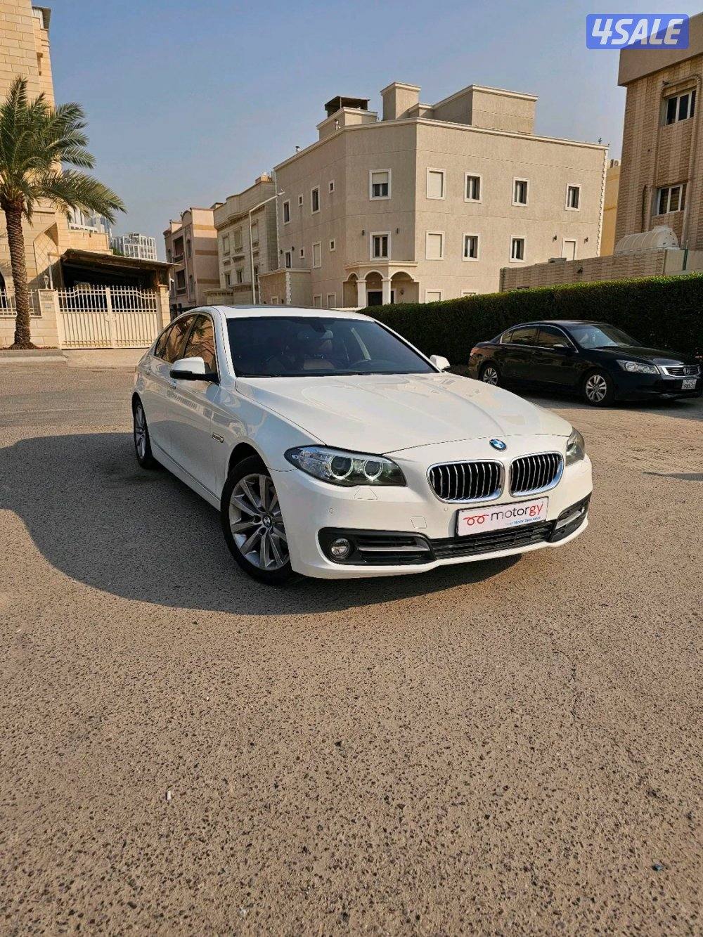 للبيع بي ام دبليو 528i موديل 20151