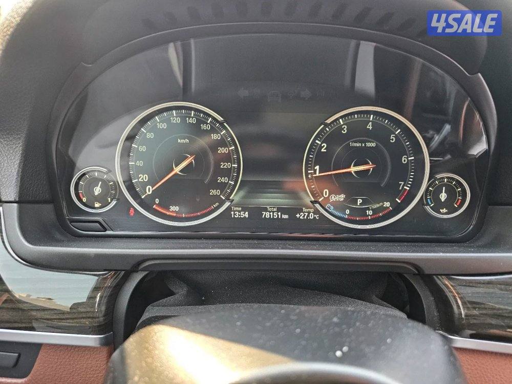 للبيع بي ام دبليو 528i موديل 20158