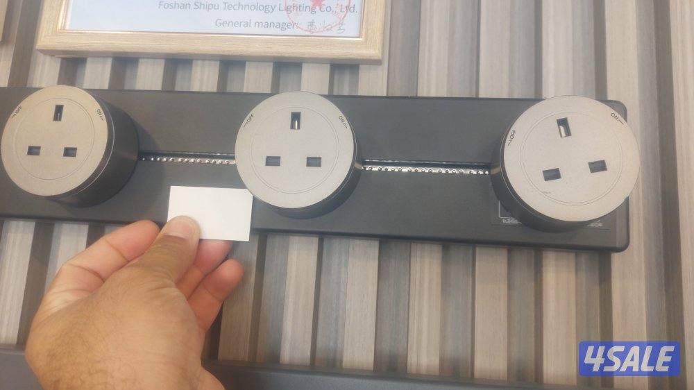 فني كهربائي باكستاني4