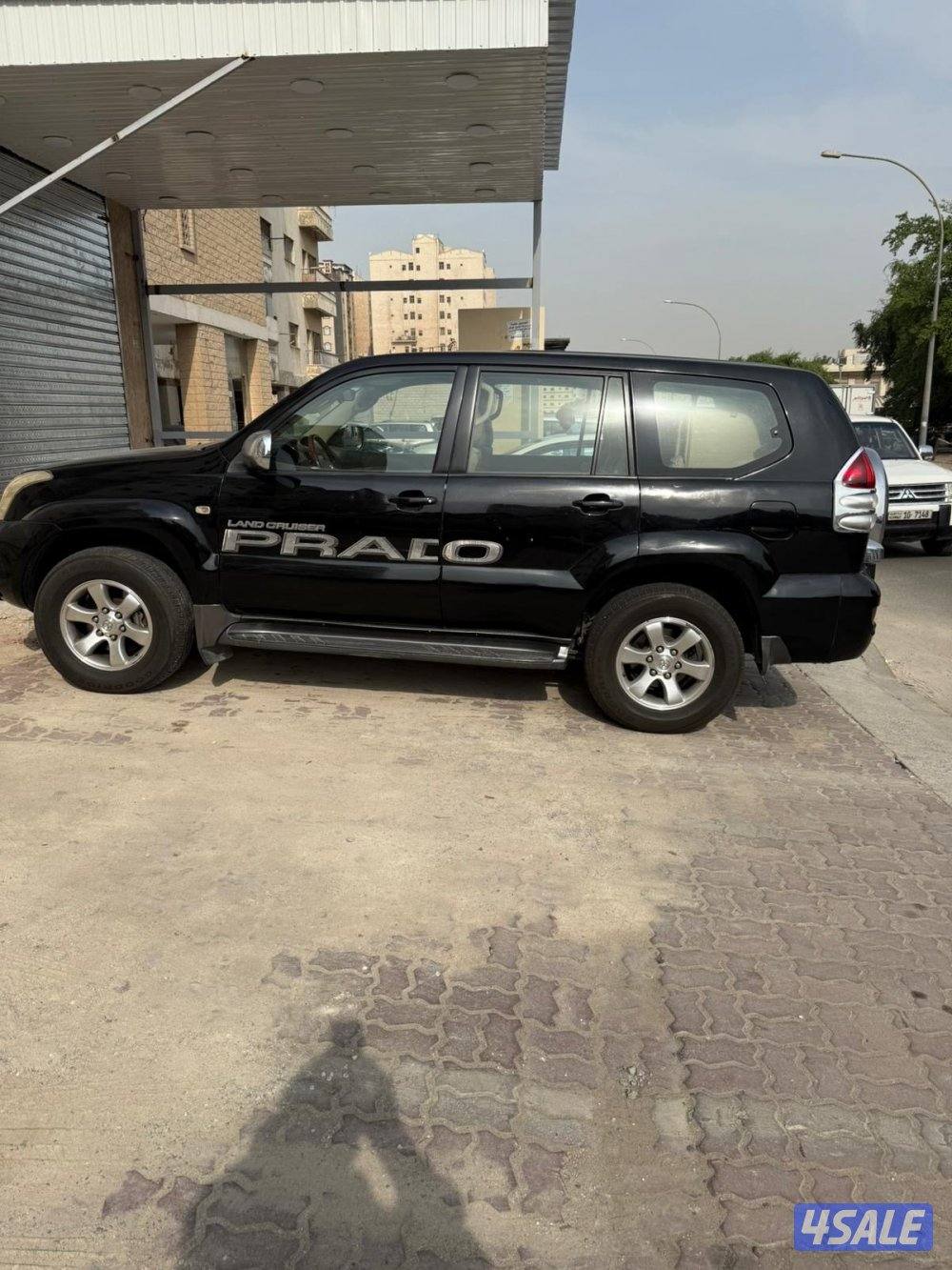 Well maintained , Hosue use, interior very clean , engine gears perfec2