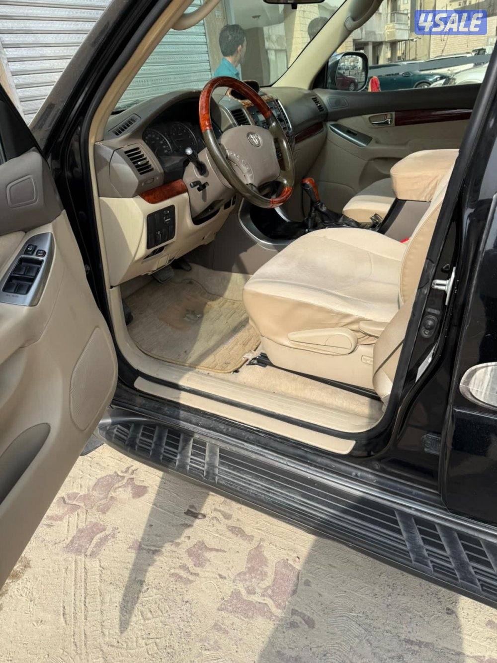 Well maintained , Hosue use, interior very clean , engine gears perfec3