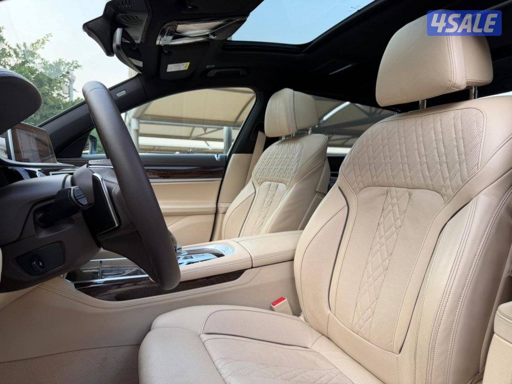 للبيع BMW 740LI موديل 2020 وارد الغانم6