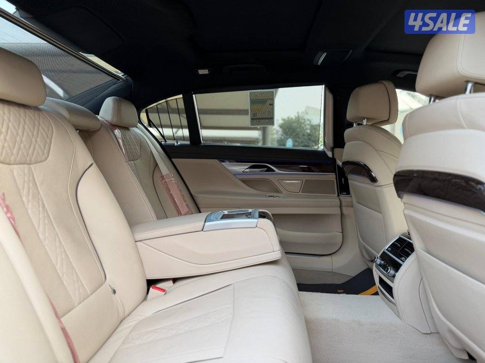 للبيع BMW 740LI موديل 2020 وارد الغانم14