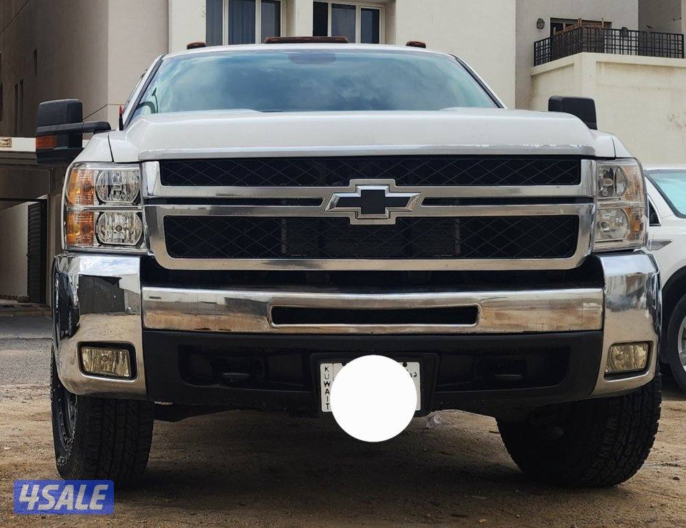 للبيع وانيت شفر سلفرادو 2500 HD دبل قير ارضي1