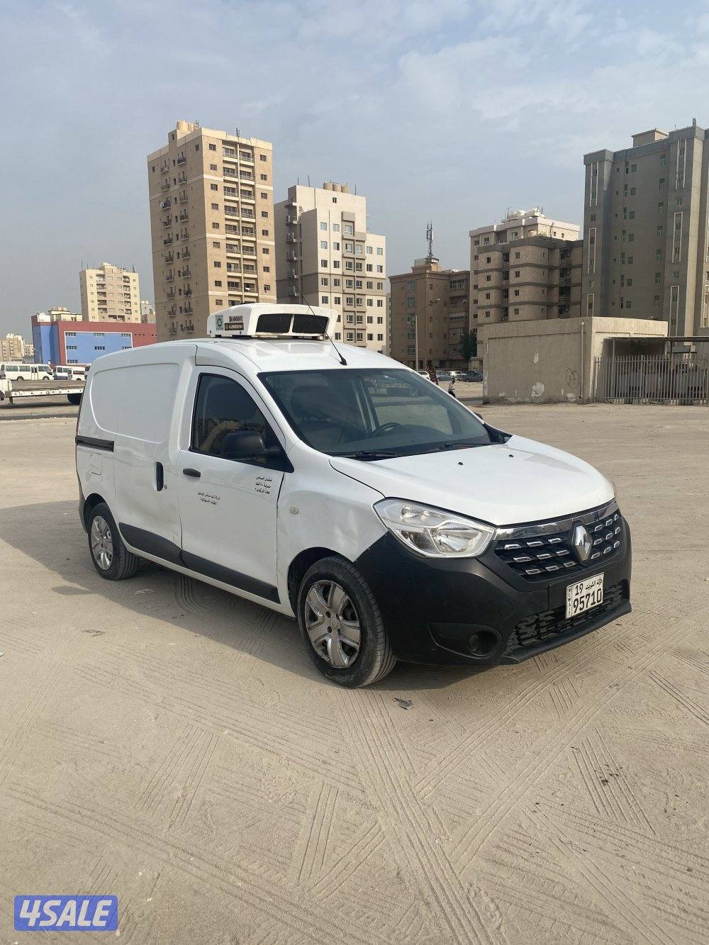 رينو دوكر ثلاجة موديل ٢٠٢٢جاهزة للإستخدام3