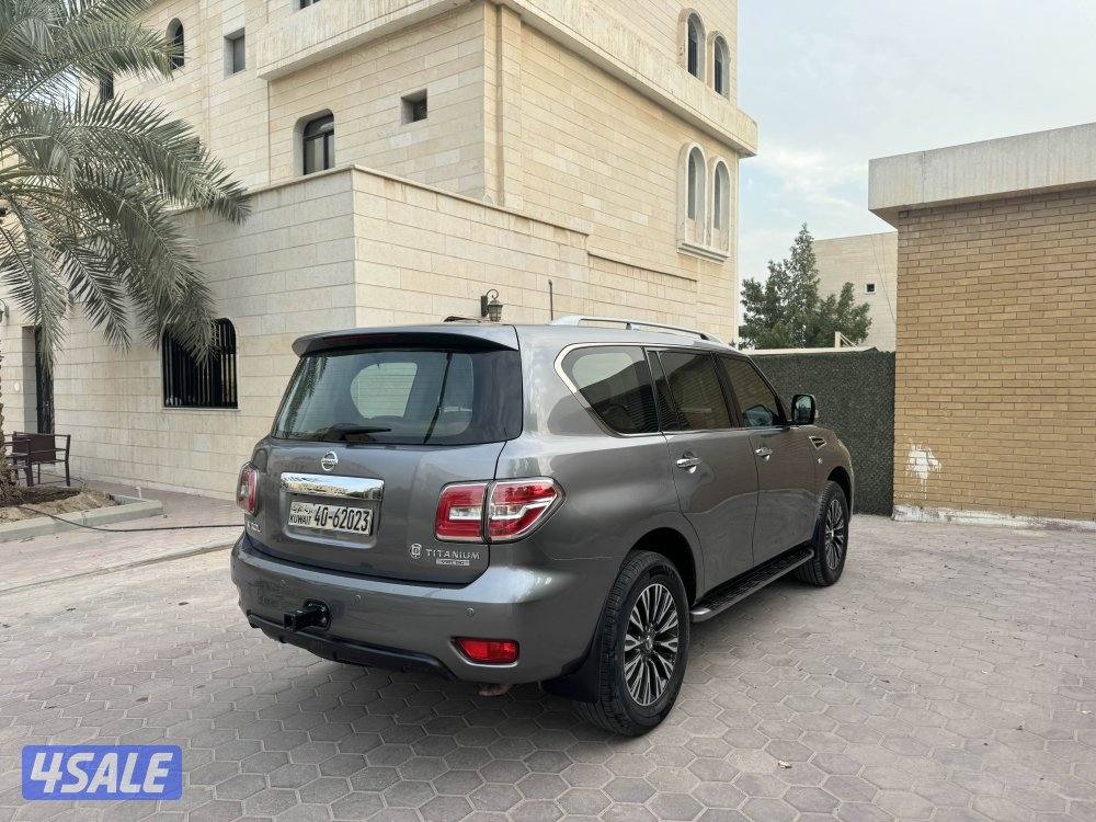 للبيع باترول V8 تيتانيوم موديل 2017 بحالة الوكاله4