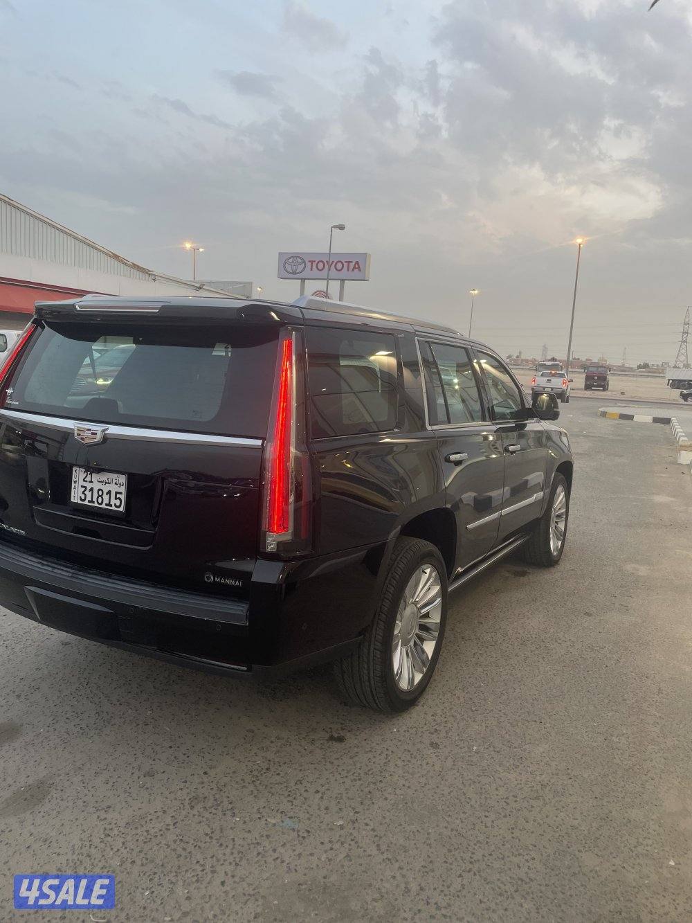 كاديلاك اسكاليد بلاتينيوم2