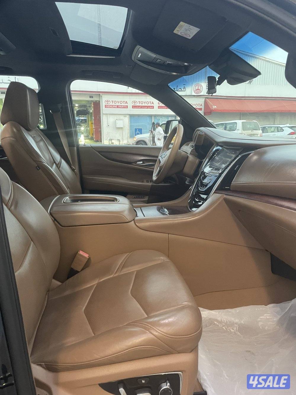 كاديلاك اسكاليد بلاتينيوم7