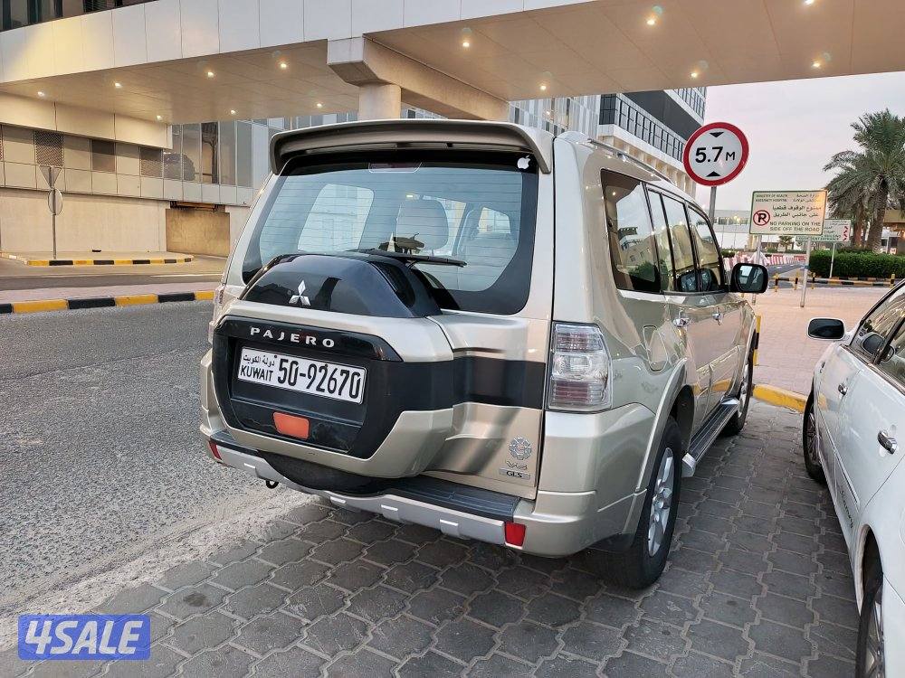 باجيرو 2020 عداد 90 الف صبغ الوكالة عدا قطعتين6