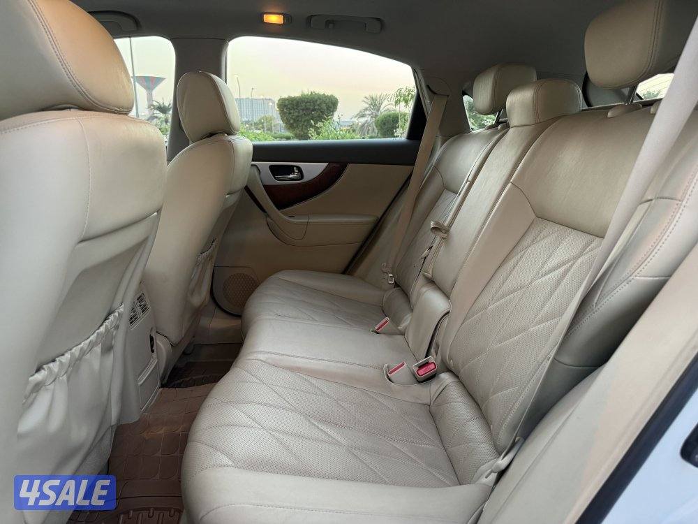 انفنيتي QX70 موديل 2016 عداد 67 الف بحاله الوكاله5