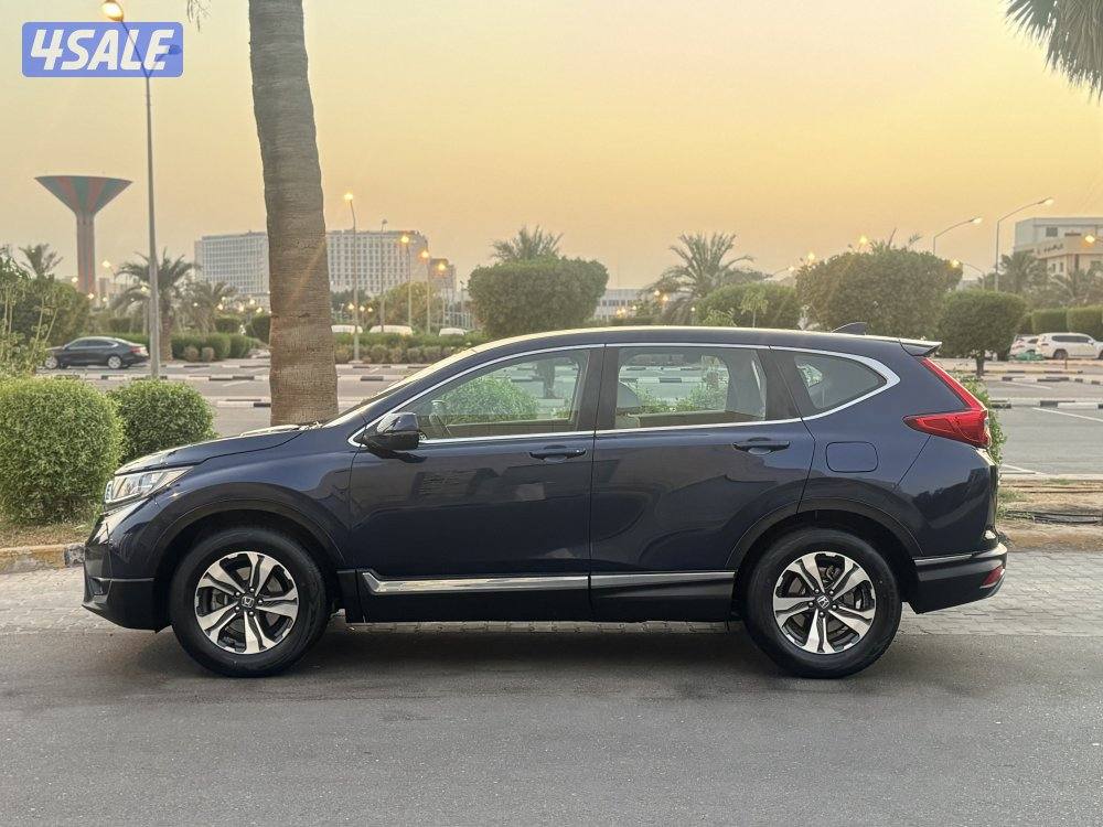 هوندا CRV موديل 2018 بحاله الوكاله شرط الفحص9