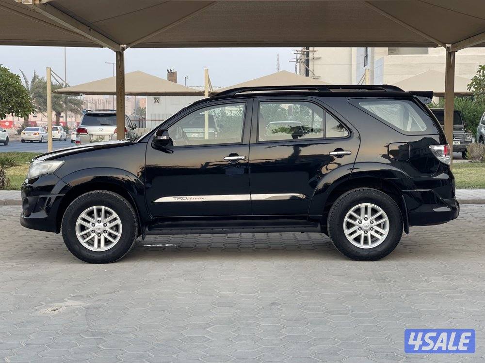 فورتنر V6 دبل TRD ماشي 92 موديل 20150