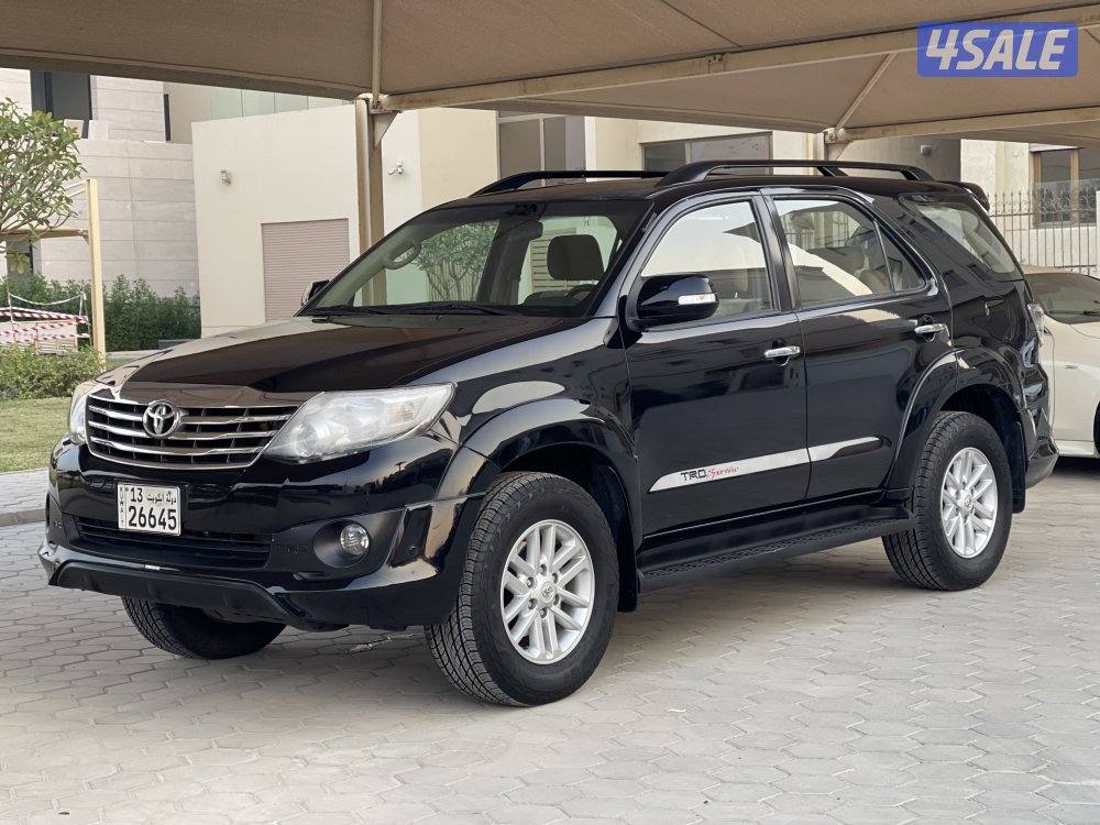 فورتنر V6 دبل TRD ماشي 92 موديل 20152