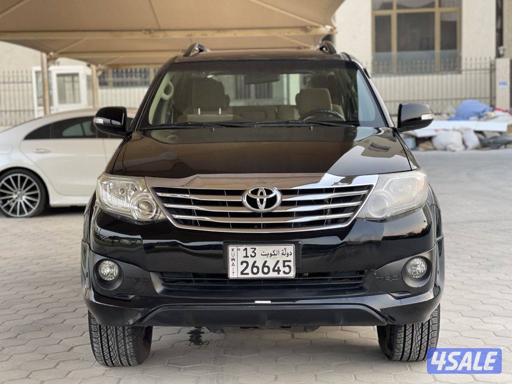 فورتنر V6 دبل TRD ماشي 92 موديل 20154