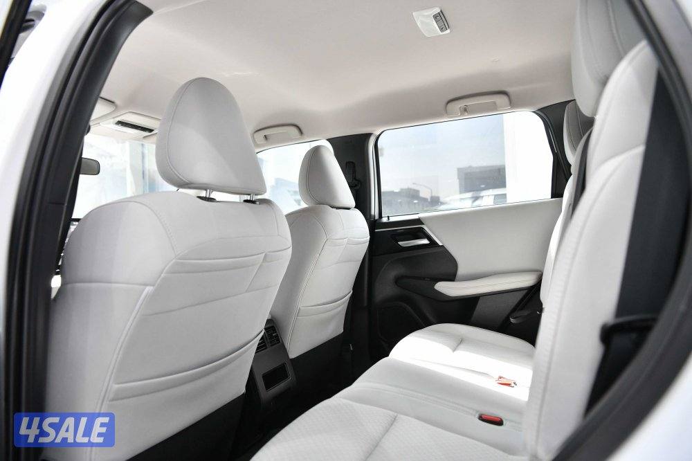 ميتسوبيشي اوتلاندر4