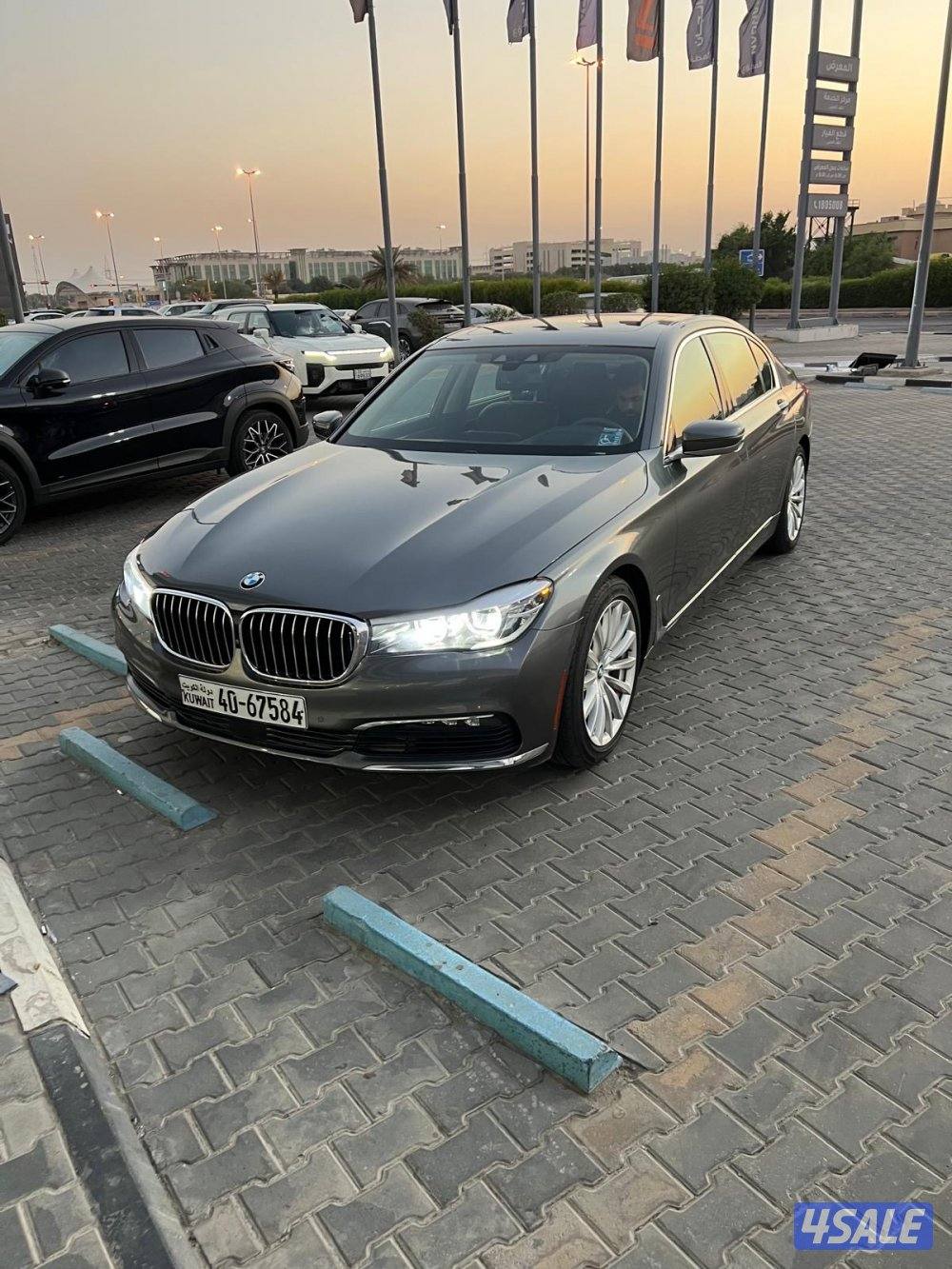 للبيع 740i كامل المواصفات0