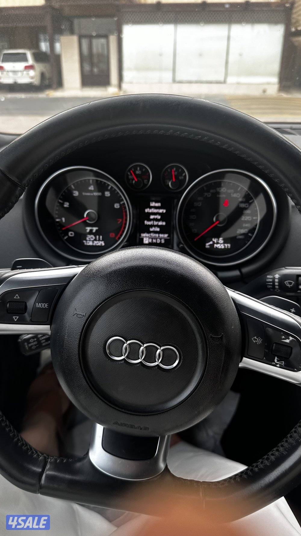 للبيع AUDI —T T  2009 —145KM3