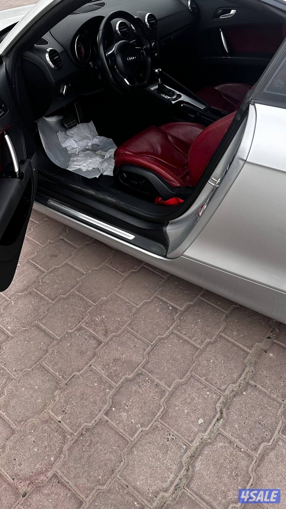 للبيع AUDI —T T  2009 —145KM4