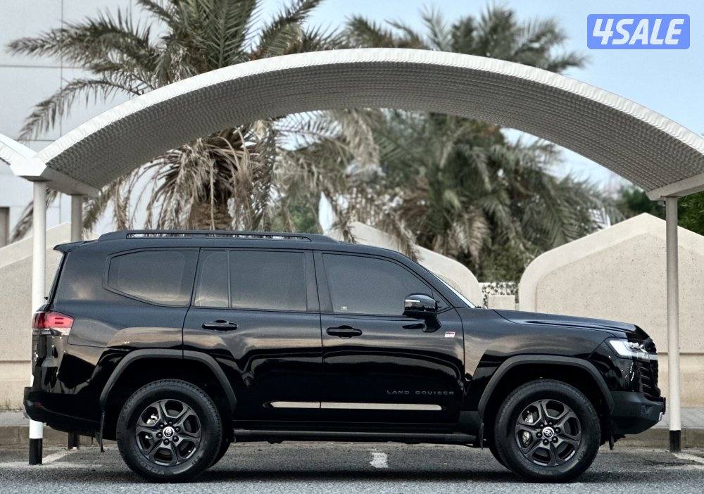 معرض القمة🚩3